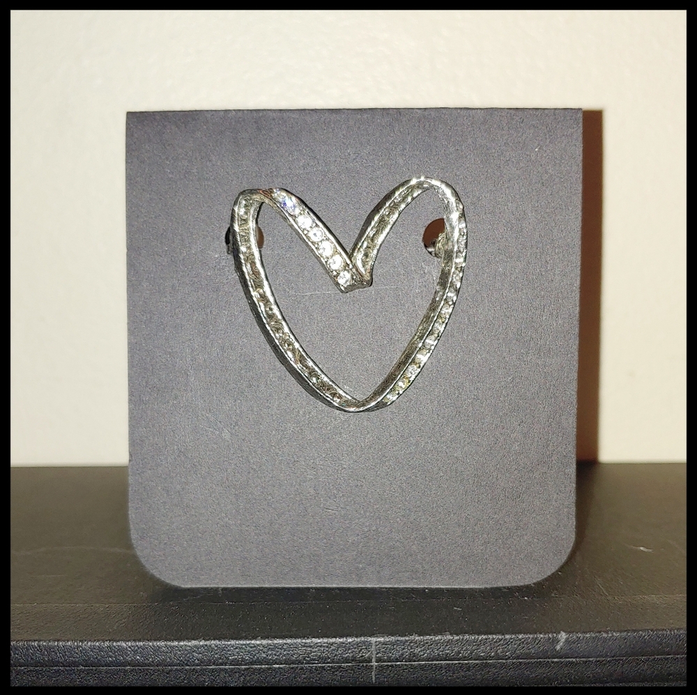 Vintage Rhinestone Heart Brooch - Picture 1 of 4